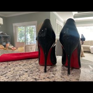 Gorgeous Louboutin Mary Jane’s, barely worn. Make a great Holiday gift 🎁